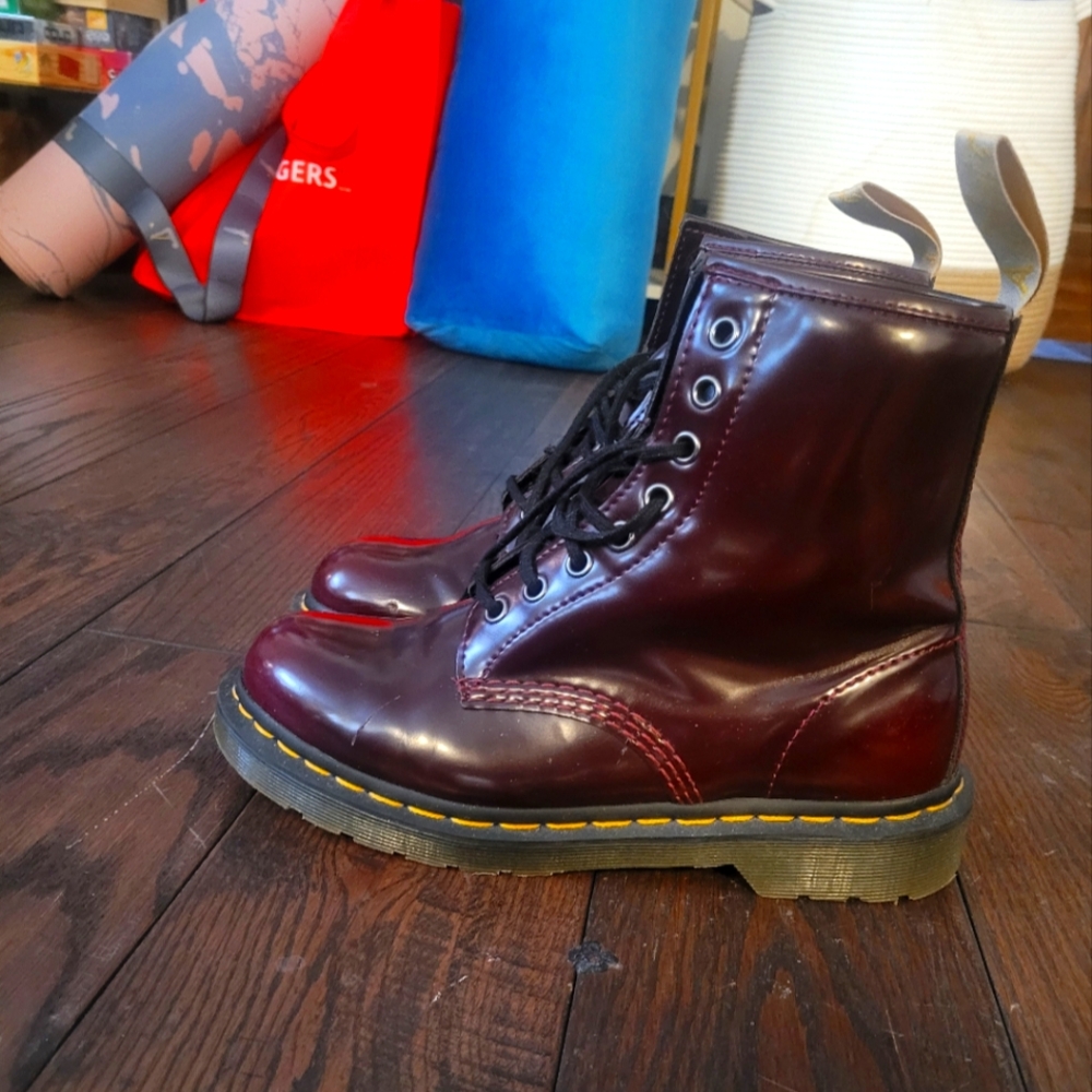 Cherry Red 🍒 Dr Martens
